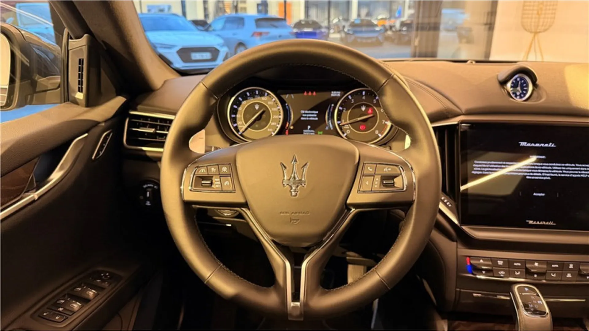 Maserati GHIBLI — photo 9