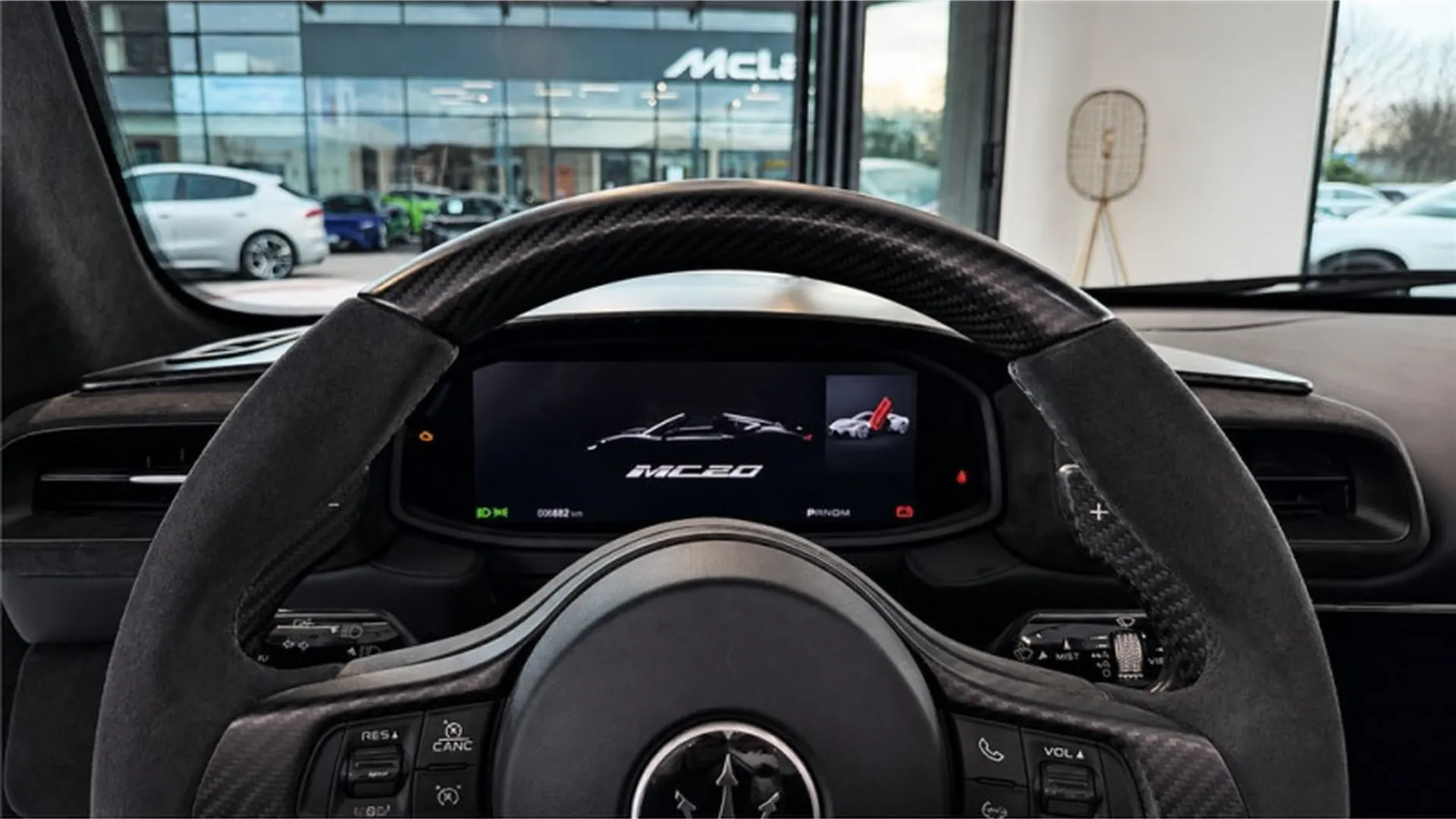 Maserati MC20 CIELO — photo 16