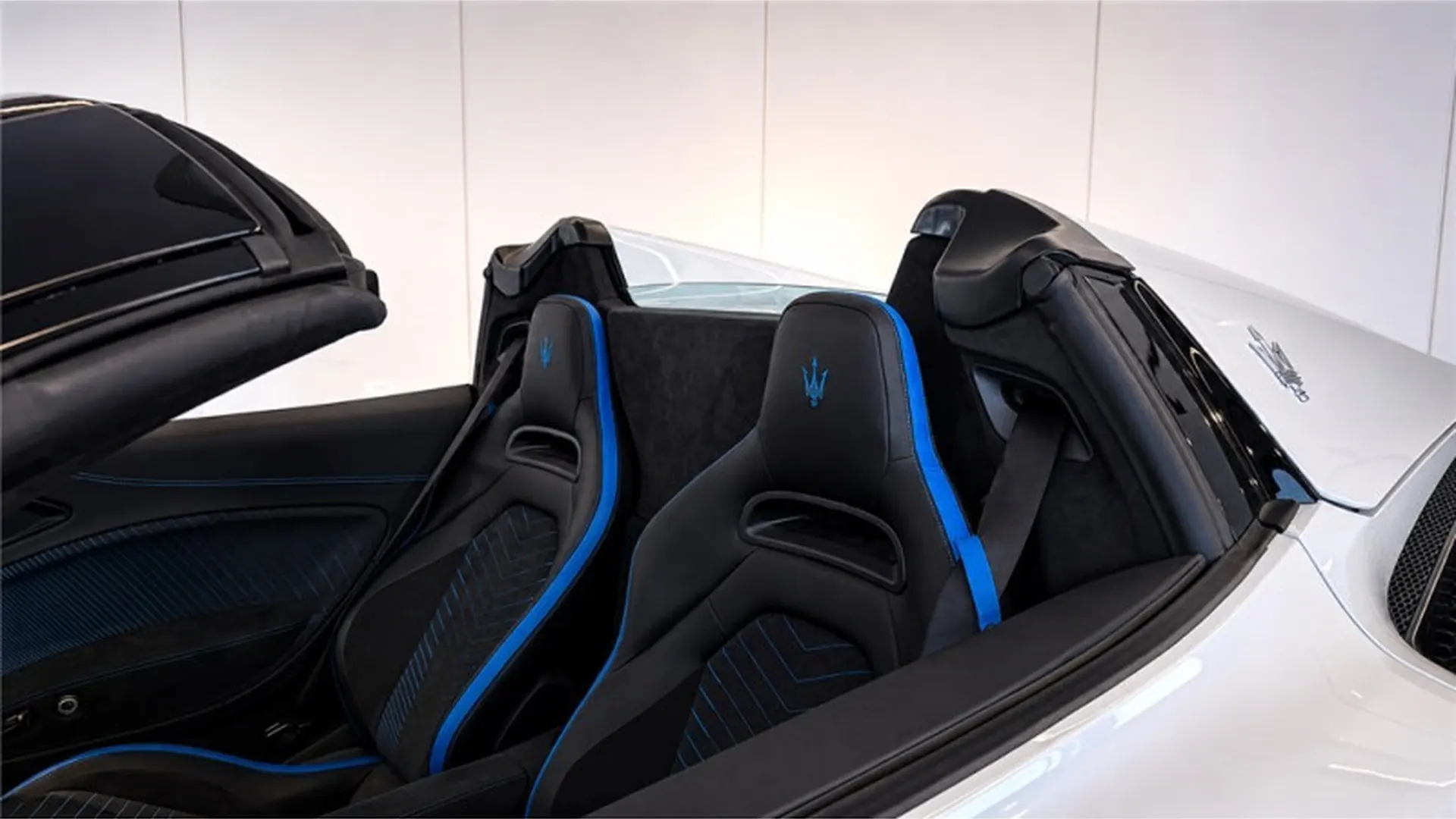 Maserati MC20 CIELO — photo 9