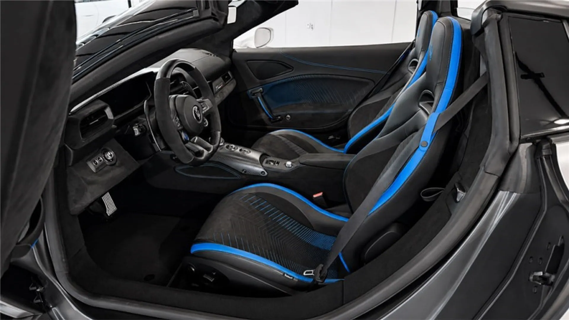 Maserati MC20 CIELO — photo 12