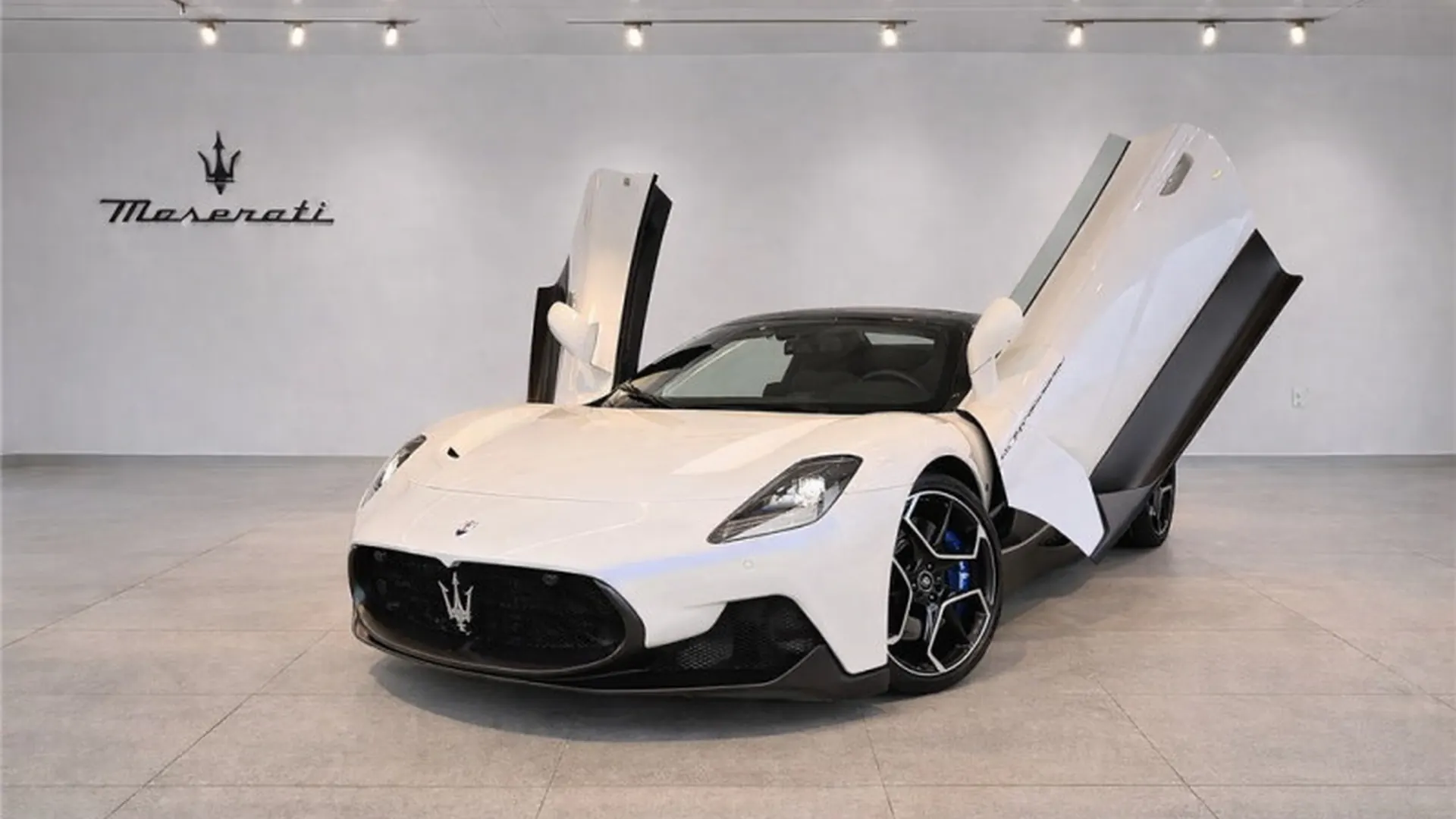 Maserati MC20 CIELO — photo 6