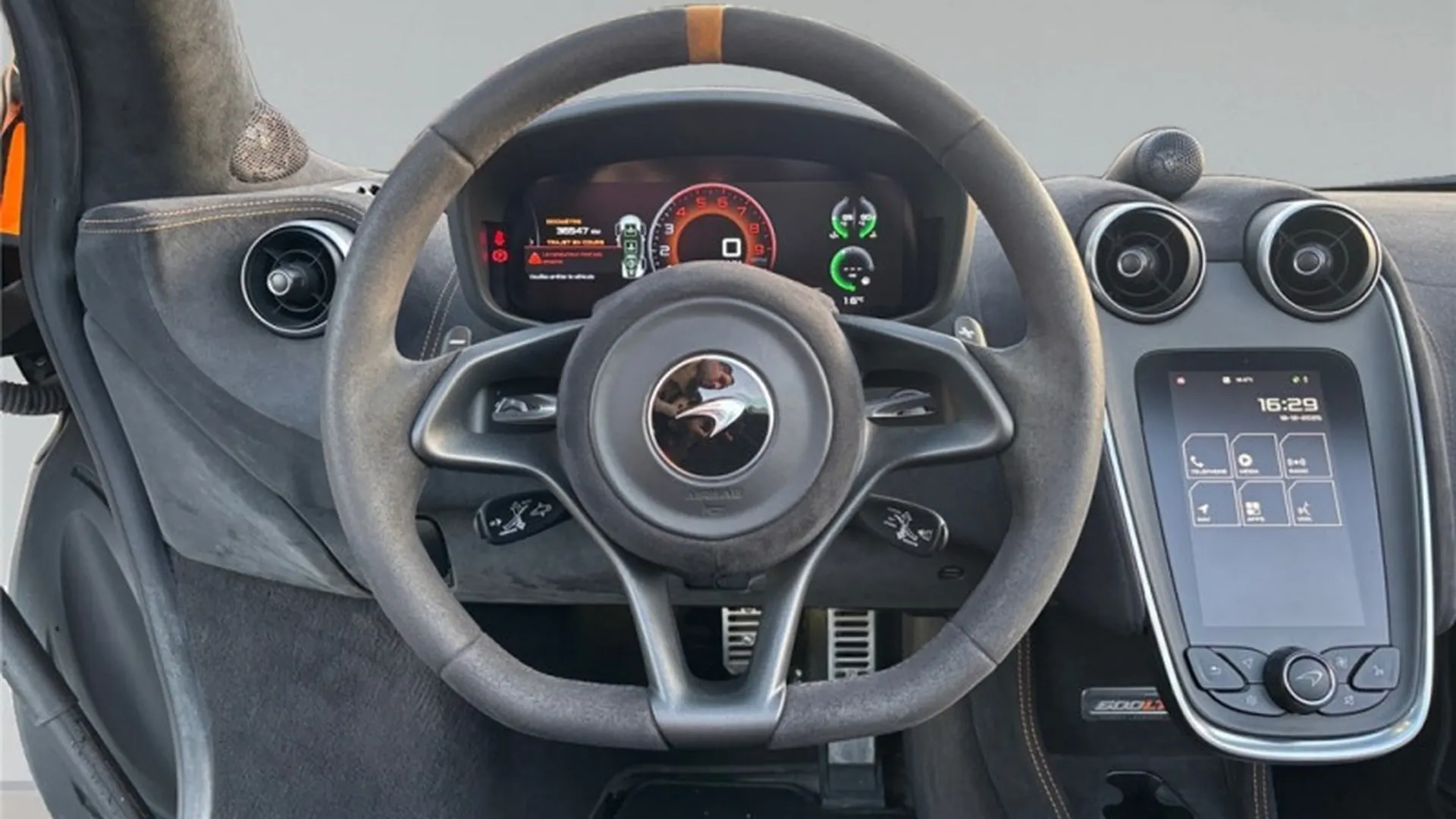 McLaren 600LT — photo 20