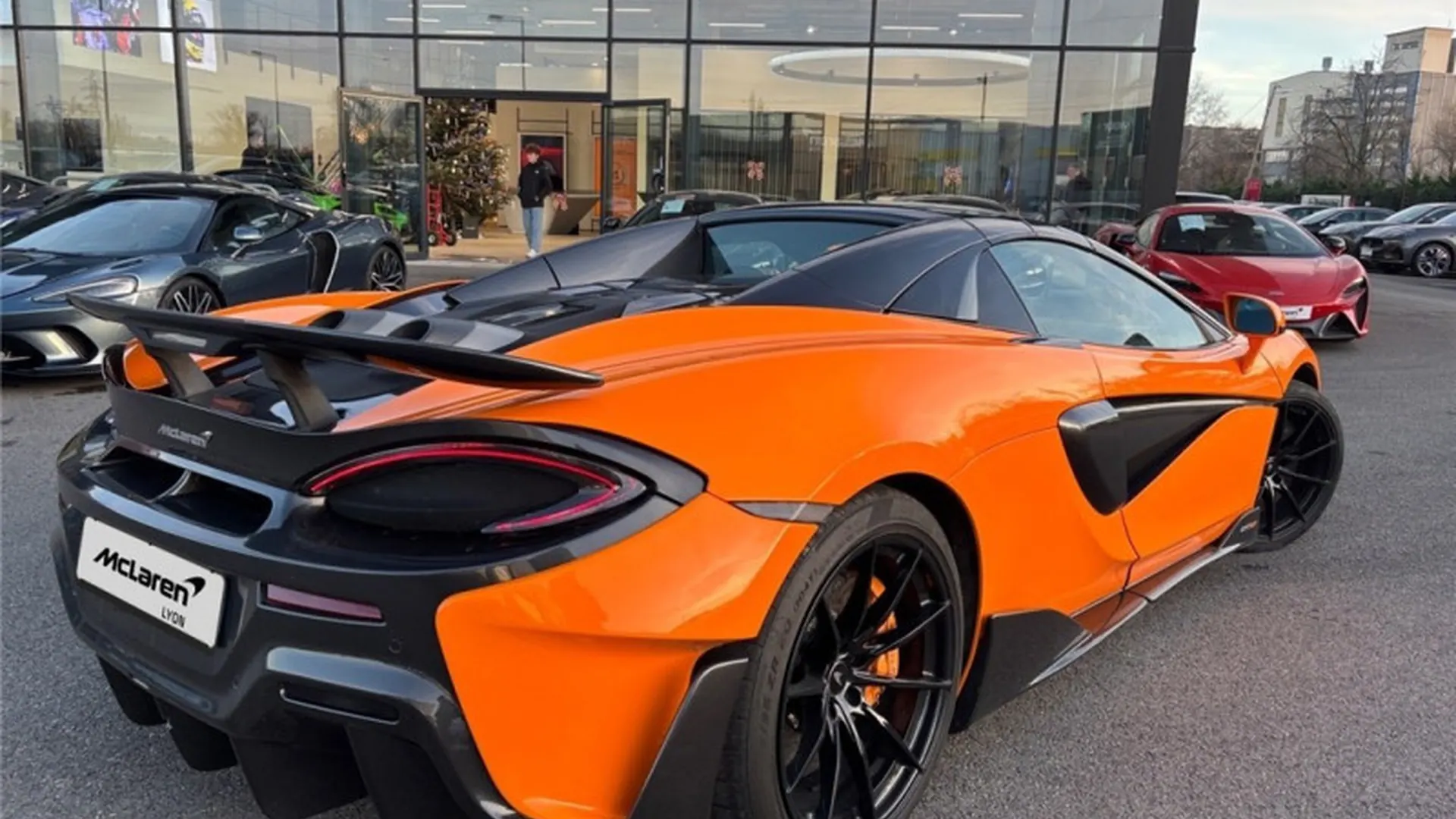 McLaren 600LT — photo 30