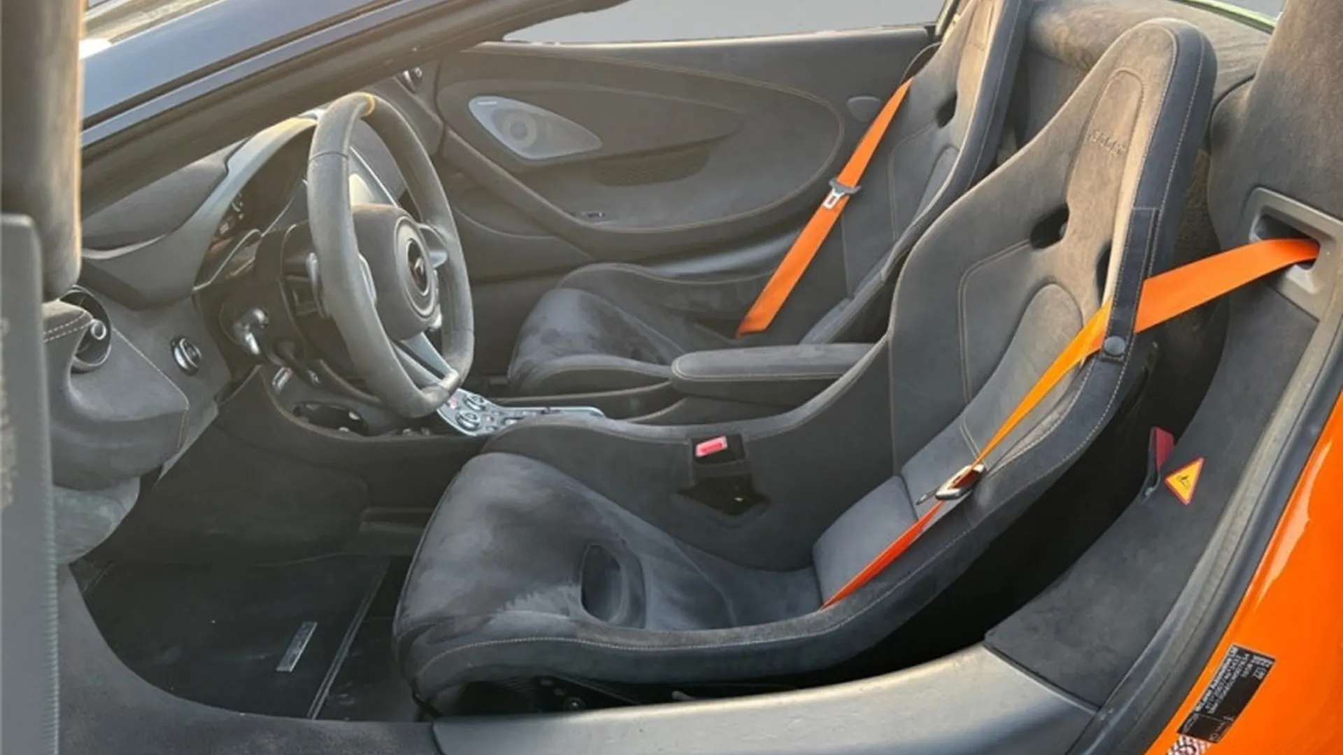 McLaren 600LT — photo 14