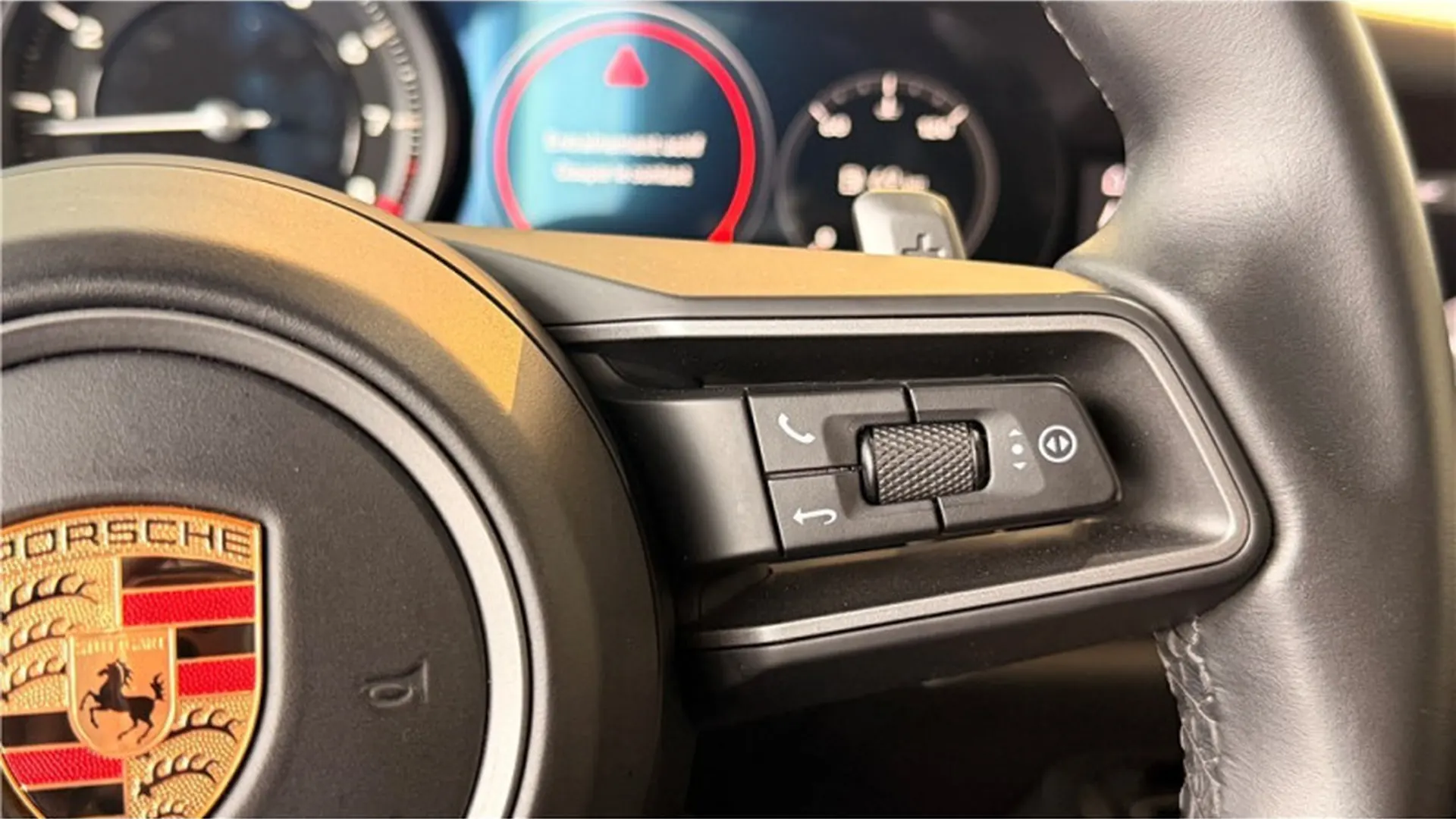 Porsche 911 — photo 20
