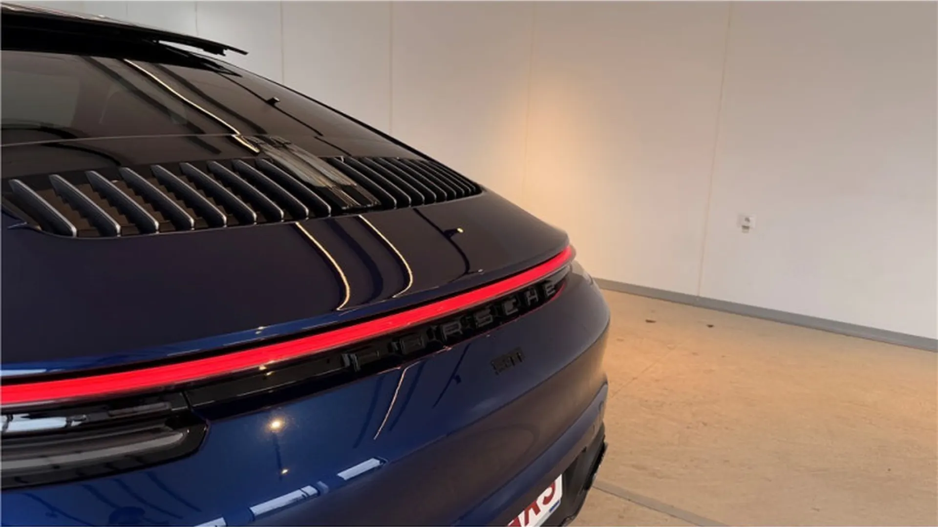 Porsche 911 — photo 4