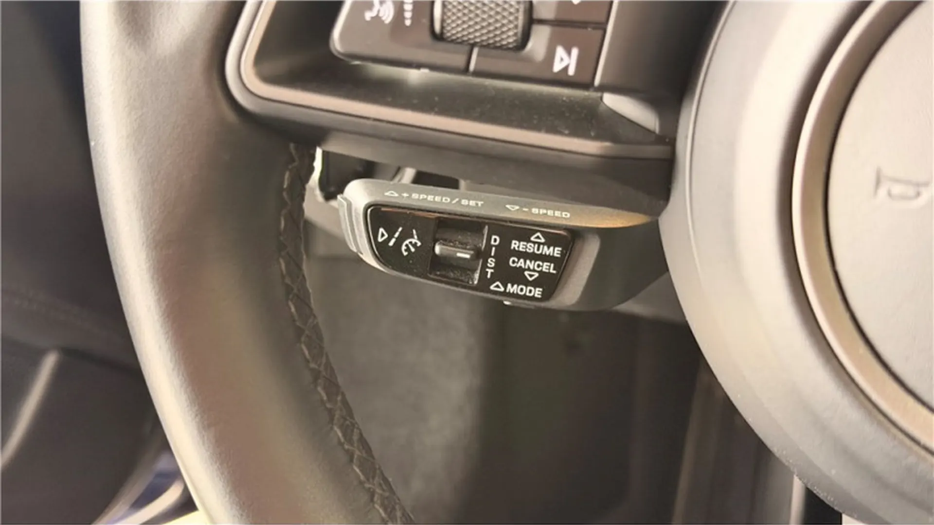 Porsche 911 — photo 18