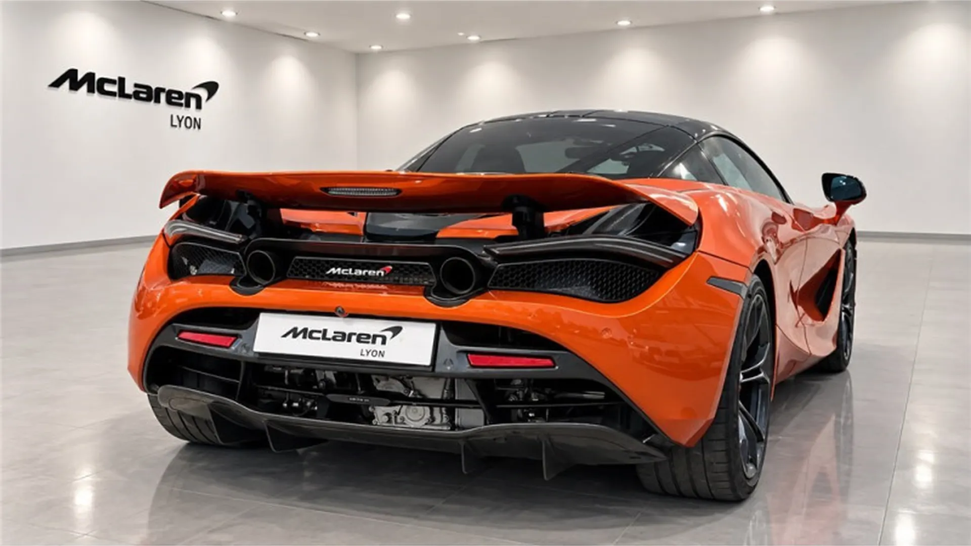McLaren 720S — photo 4