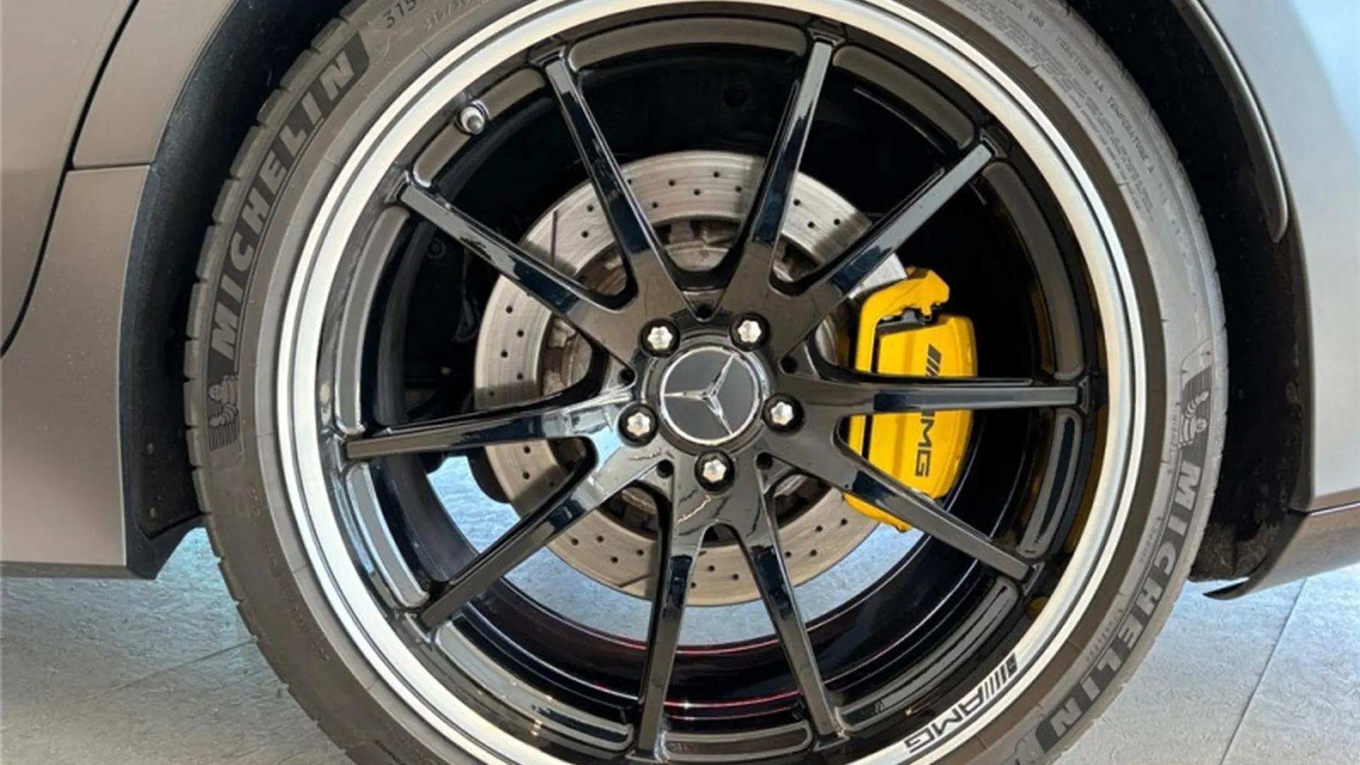 Mercedes AMG GT — photo 7