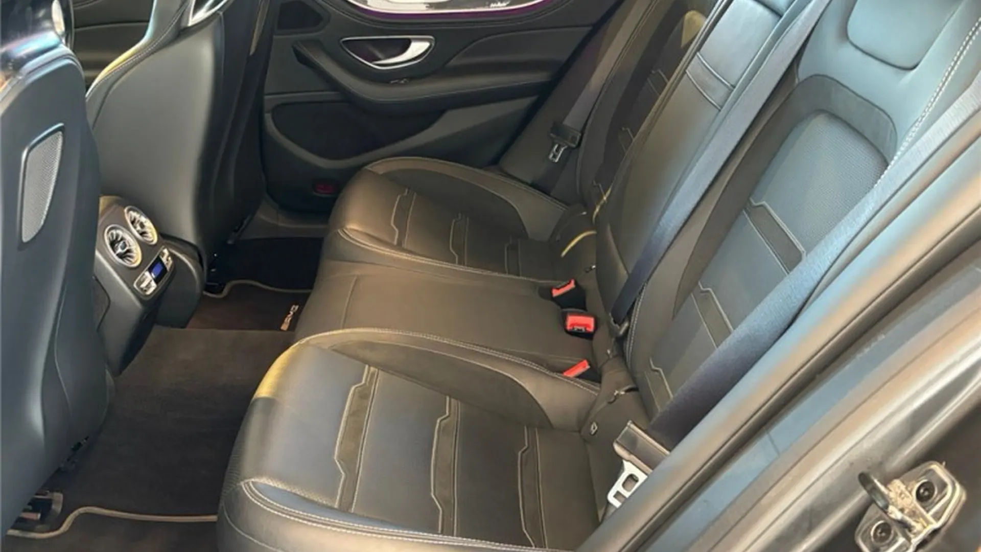 Mercedes AMG GT — photo 17
