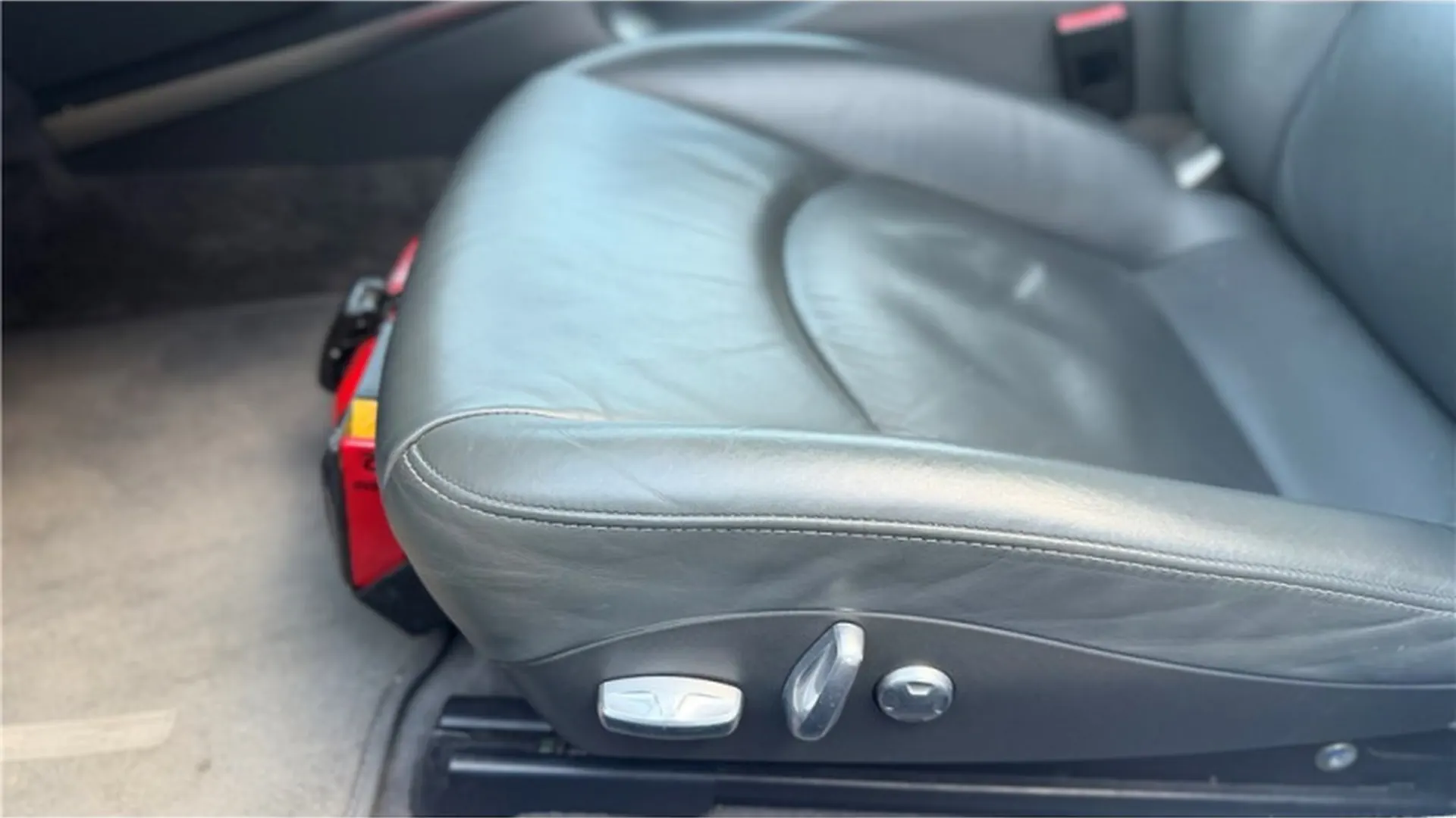 Porsche 911 — photo 12