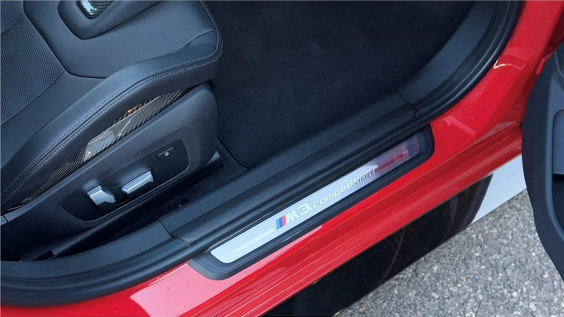 BMW M3 — photo 8