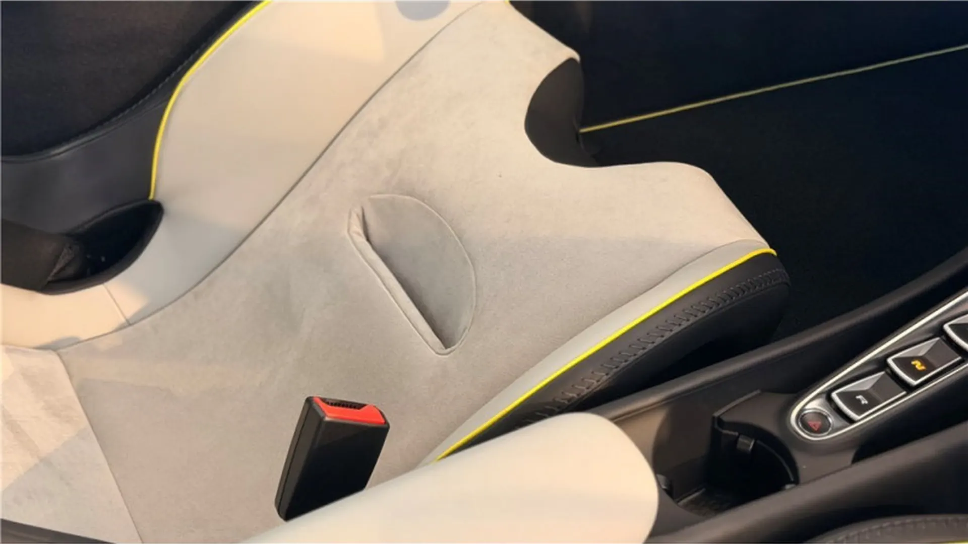McLaren MCLAREN ARTURA — photo 11