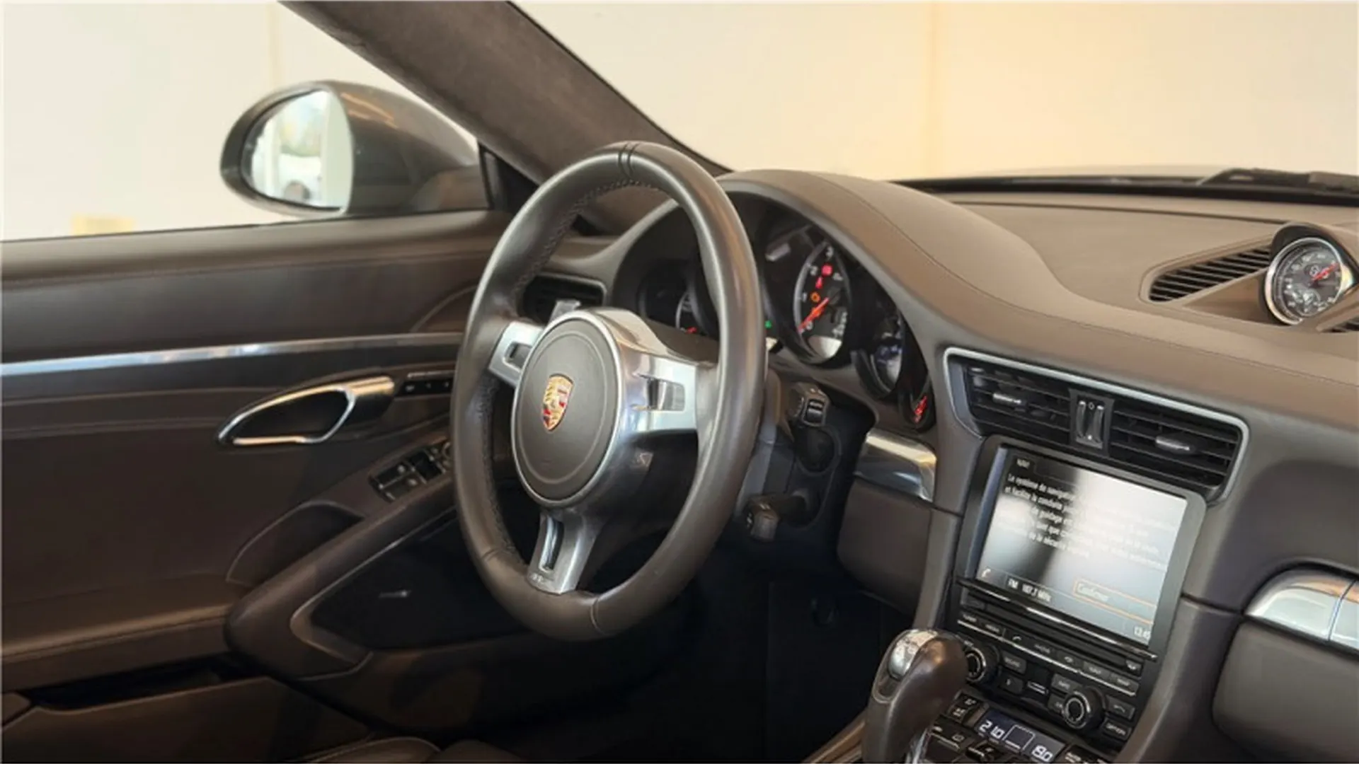 Porsche 911 — photo 7