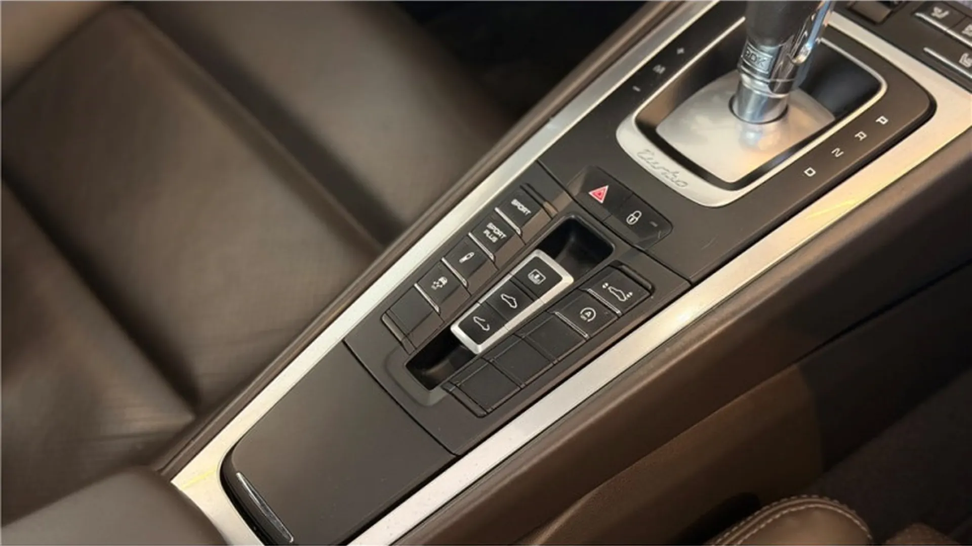 Porsche 911 — photo 10