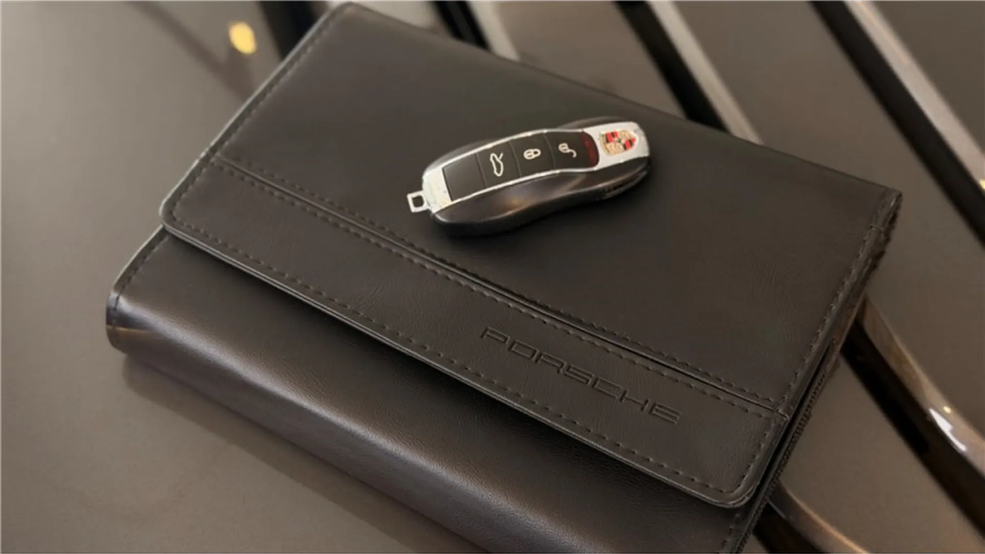 Porsche 911 — photo 19