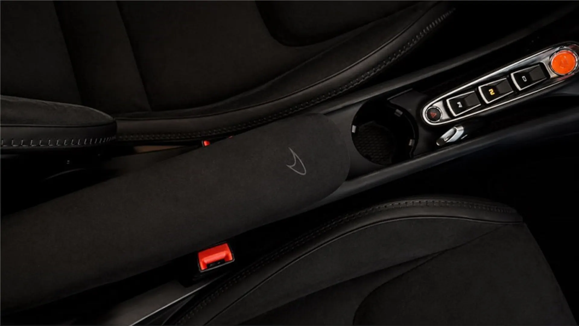 McLaren MCLAREN ARTURA — photo 12