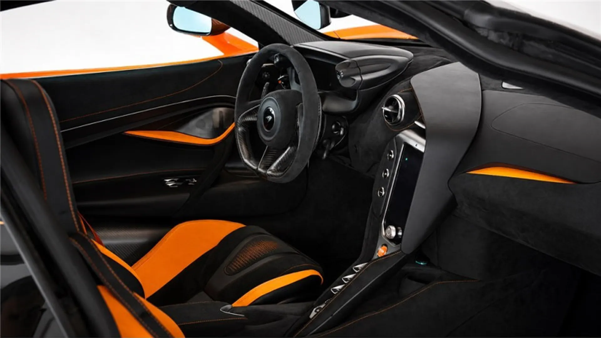 McLaren MCLAREN 750 S — photo 29