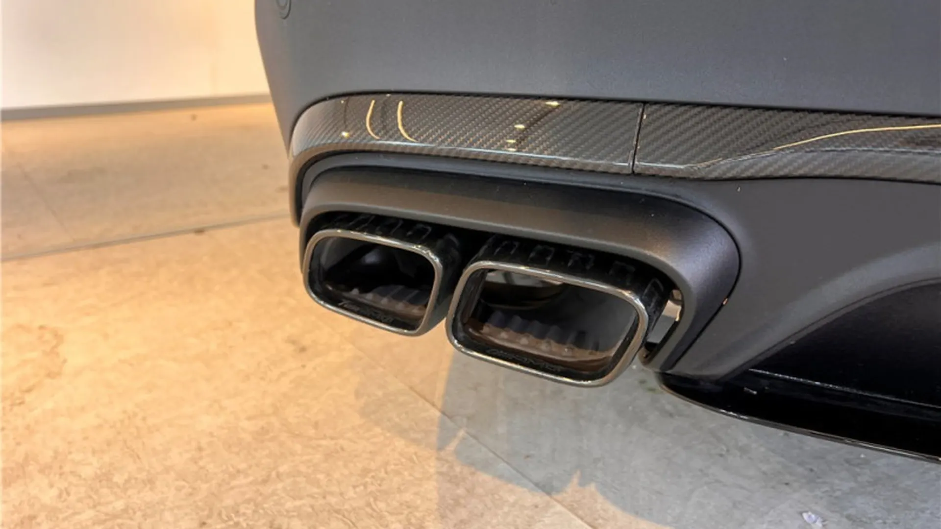 Mercedes-Benz GLC — photo 11