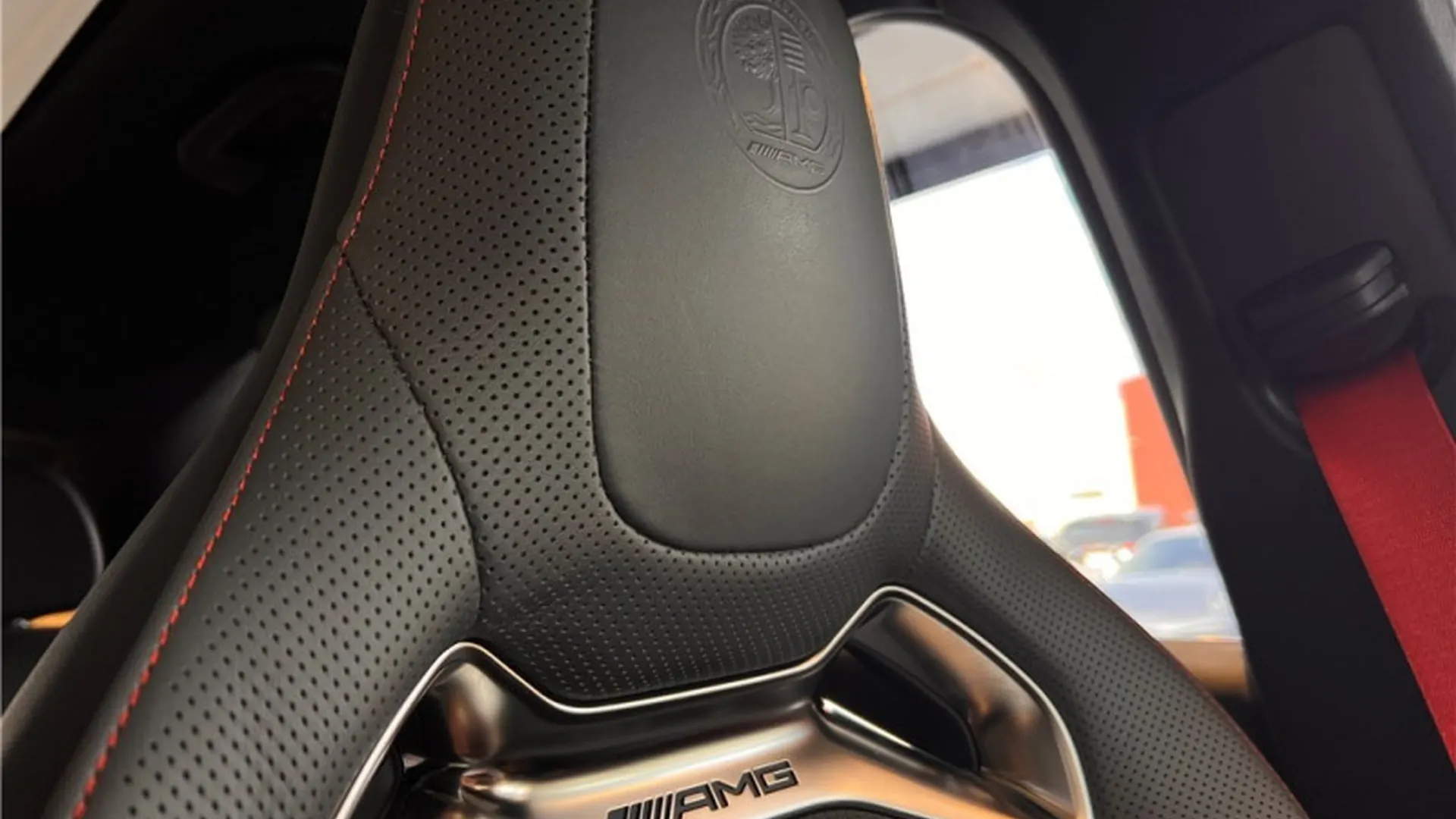 Mercedes-Benz GLC — photo 17