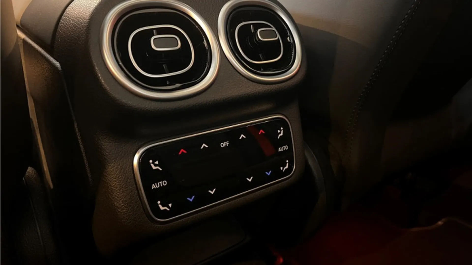 Mercedes-Benz GLC — photo 22