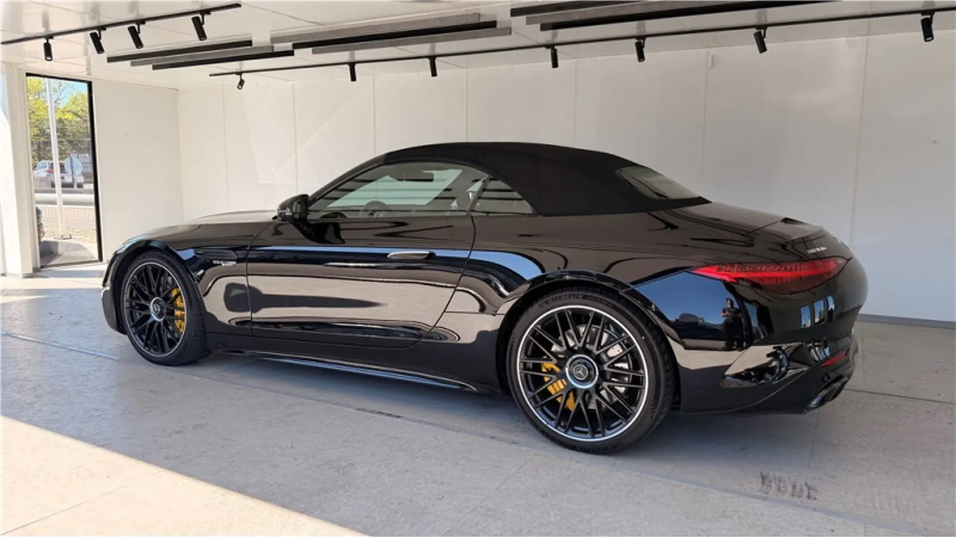 Mercedes-Benz SL — photo 4