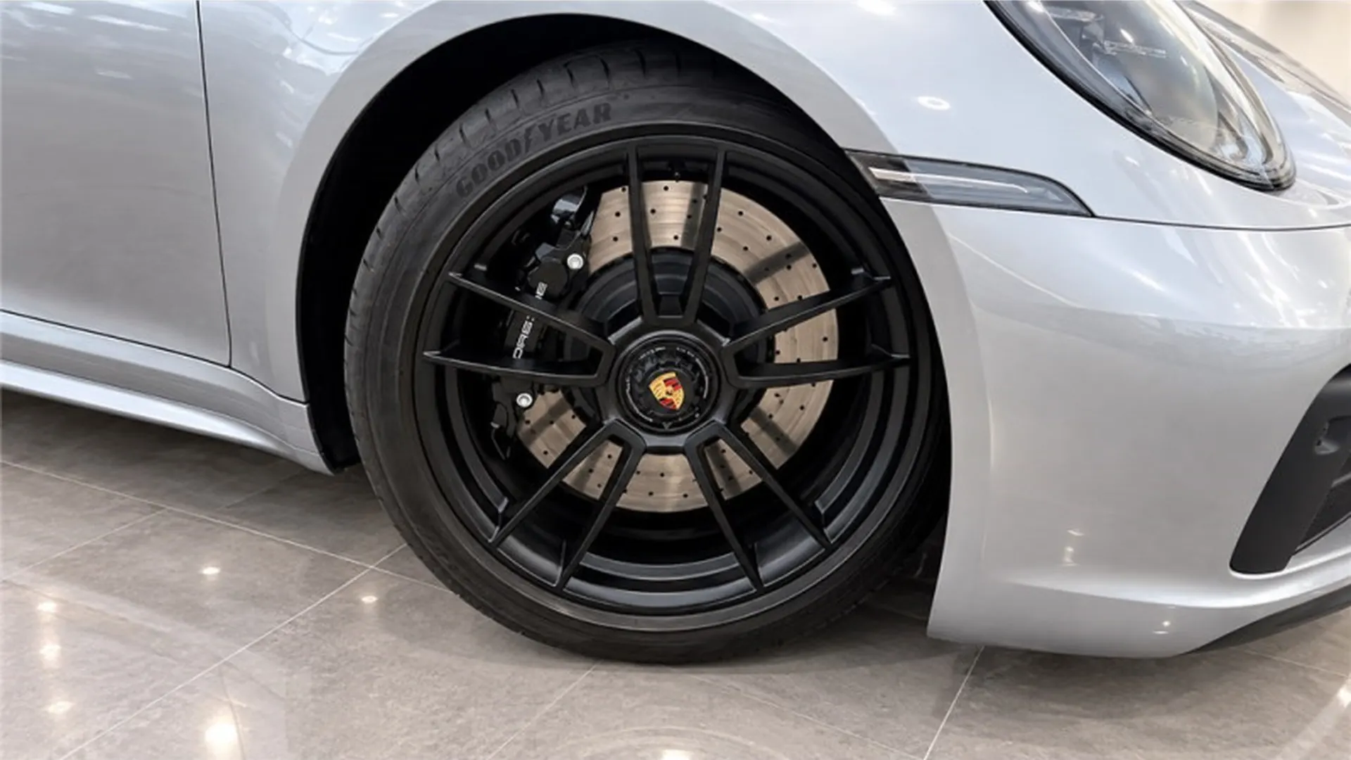 Porsche 911 — photo 5
