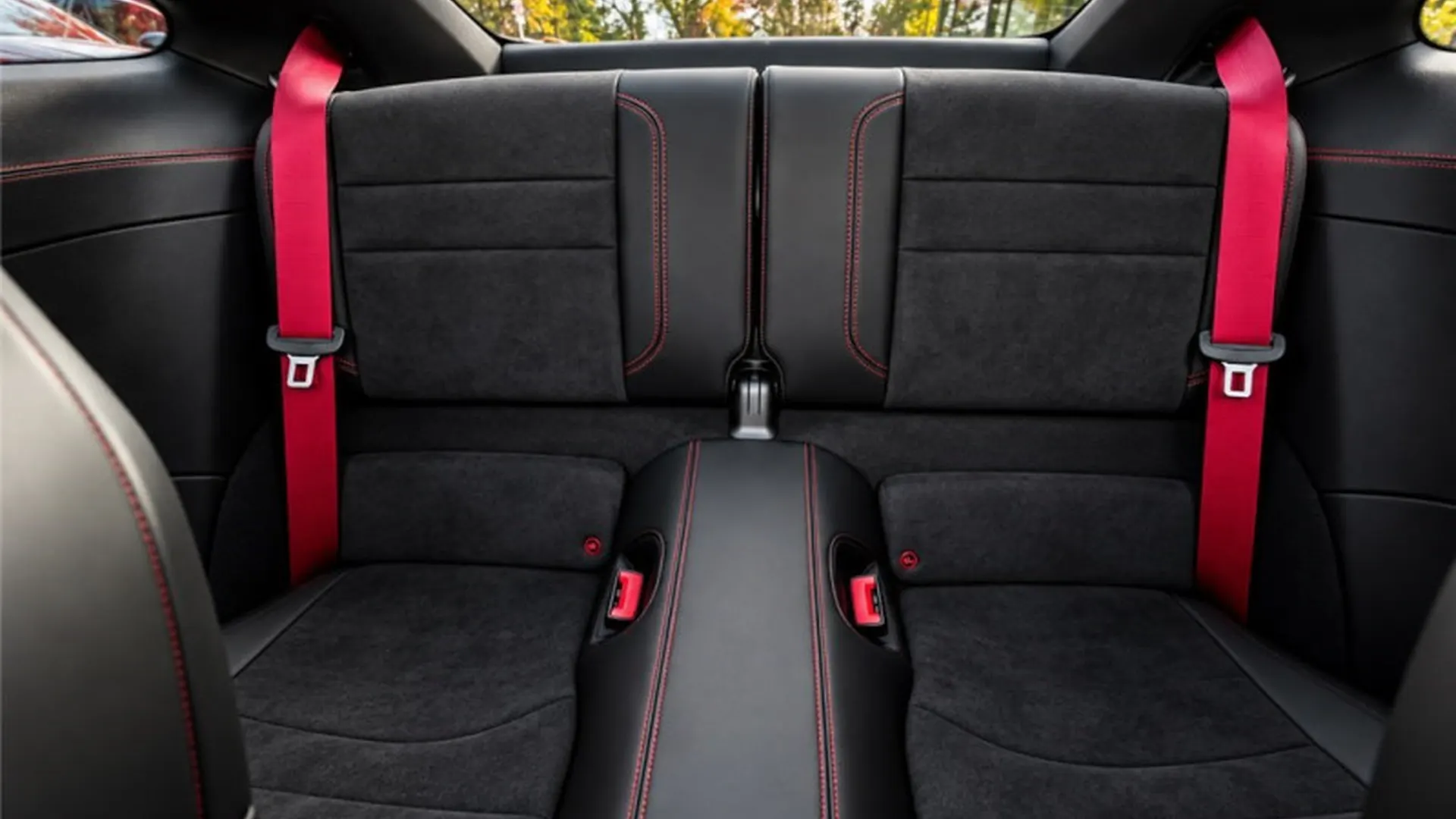 Porsche 911 — photo 12