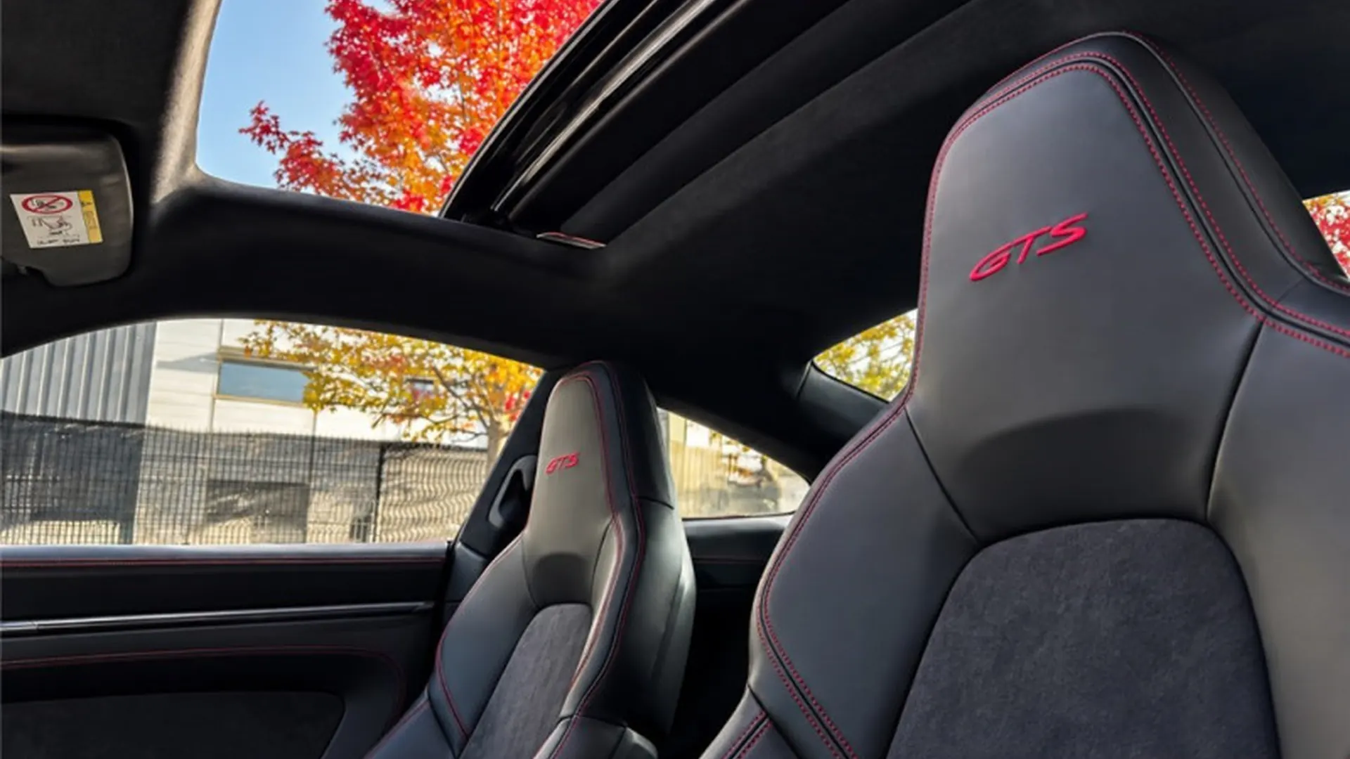 Porsche 911 — photo 7