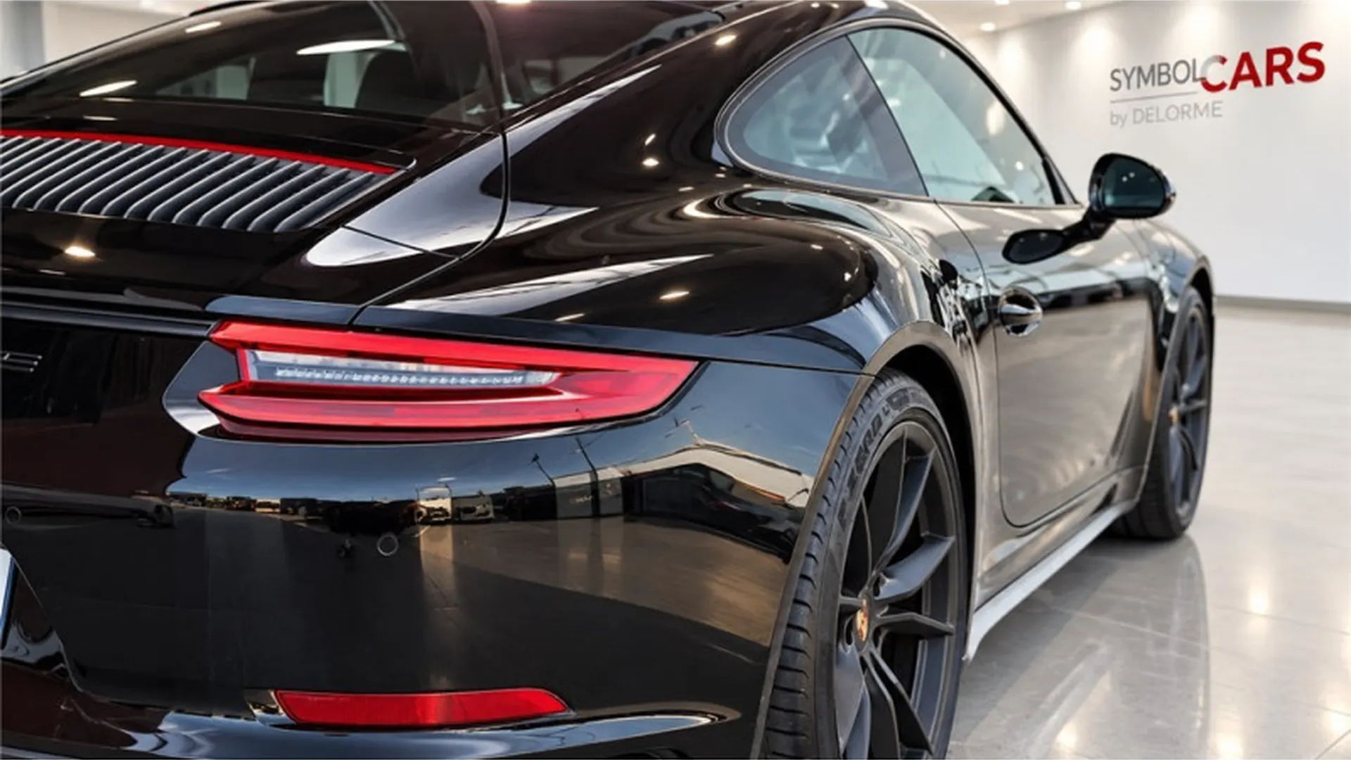 Porsche 911 — photo 4