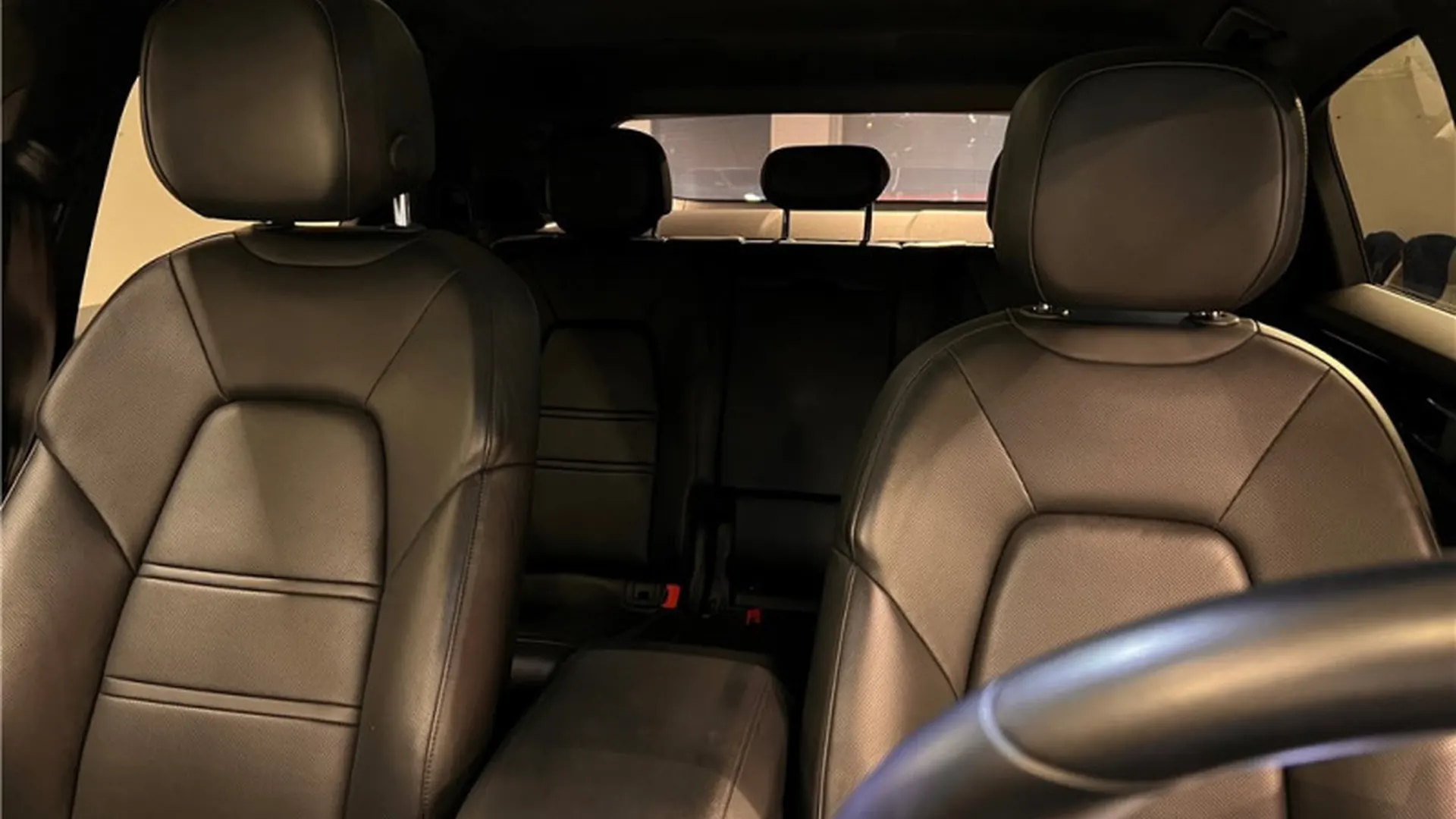 Porsche Cayenne — photo 8