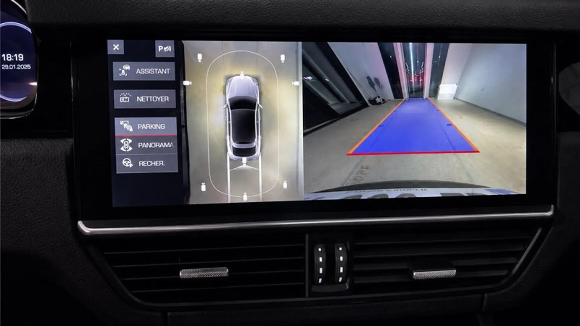 Porsche CAYENNE — photo 13