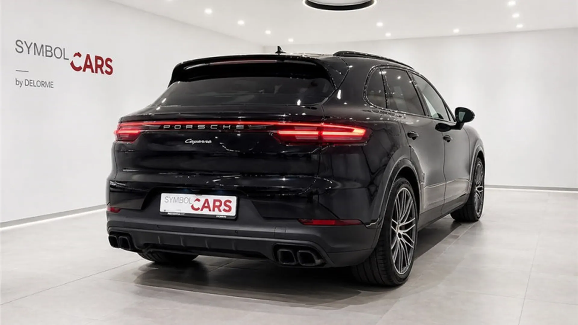Porsche CAYENNE — photo 3