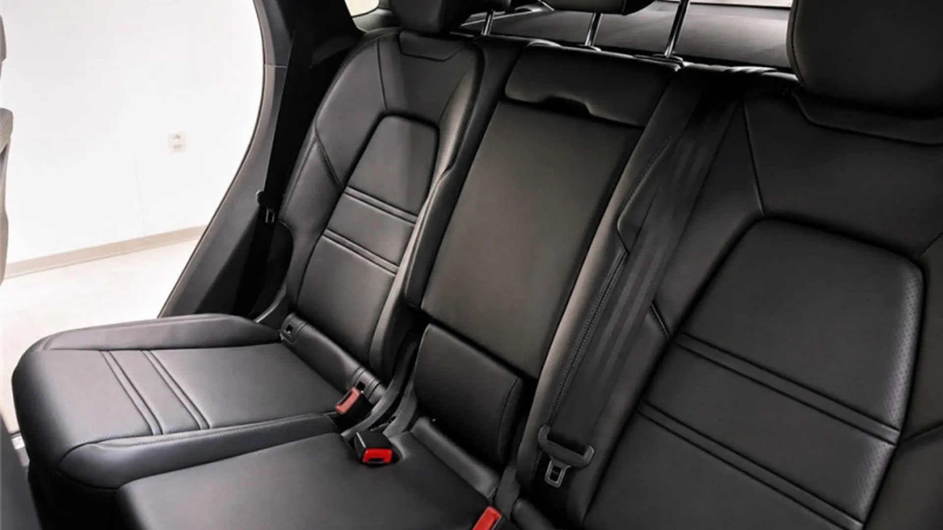 Porsche CAYENNE — photo 15