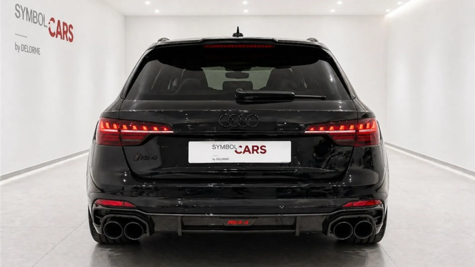 Audi RS4 AVANT — photo 4
