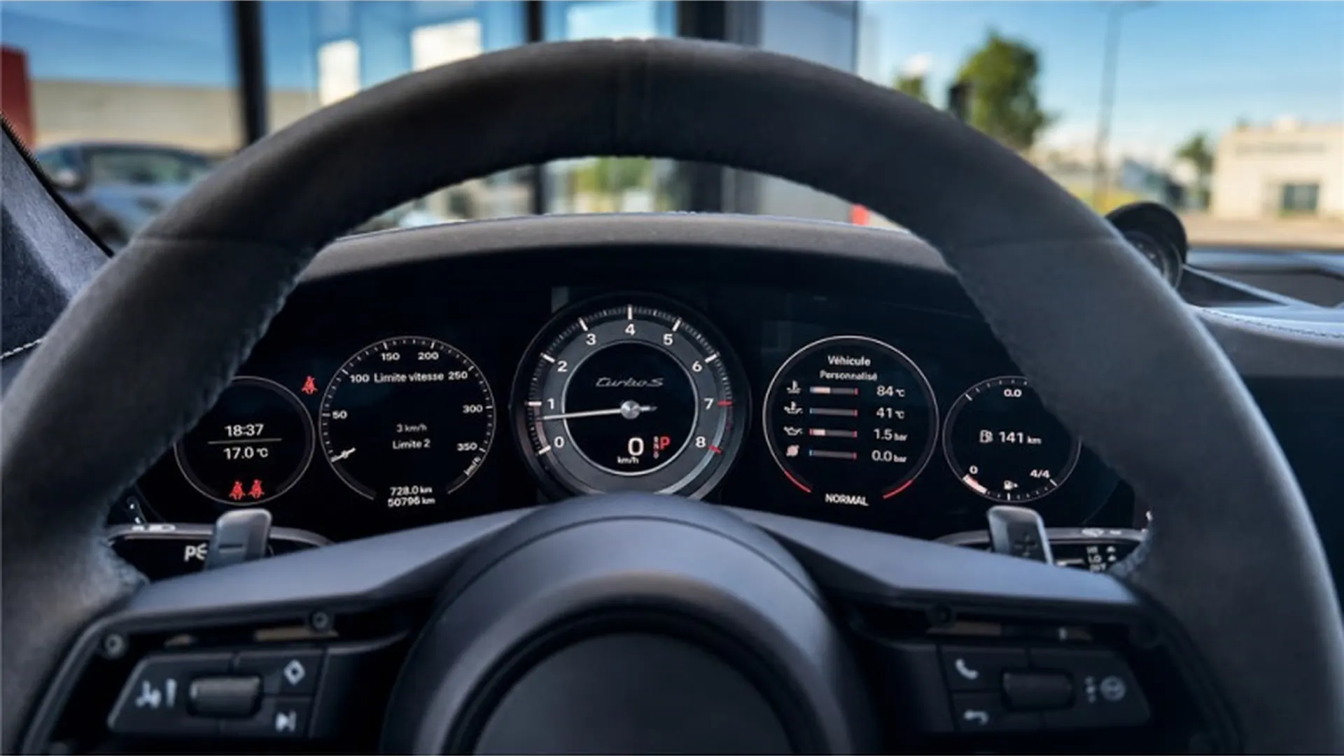 Porsche 911 — photo 9