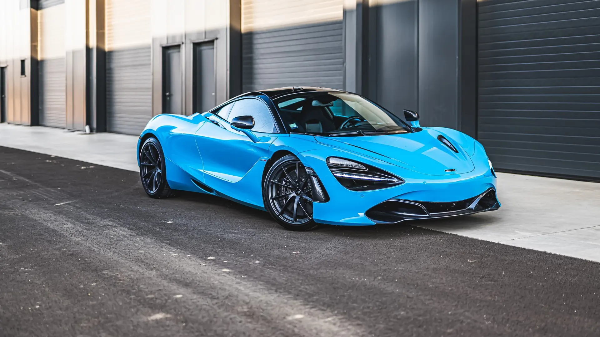 McLaren 720S — photo 8