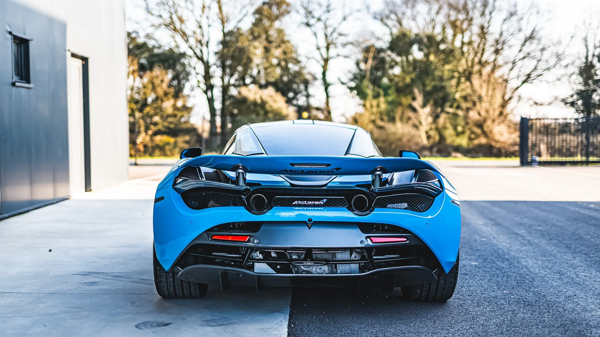 McLaren 720S — photo 7