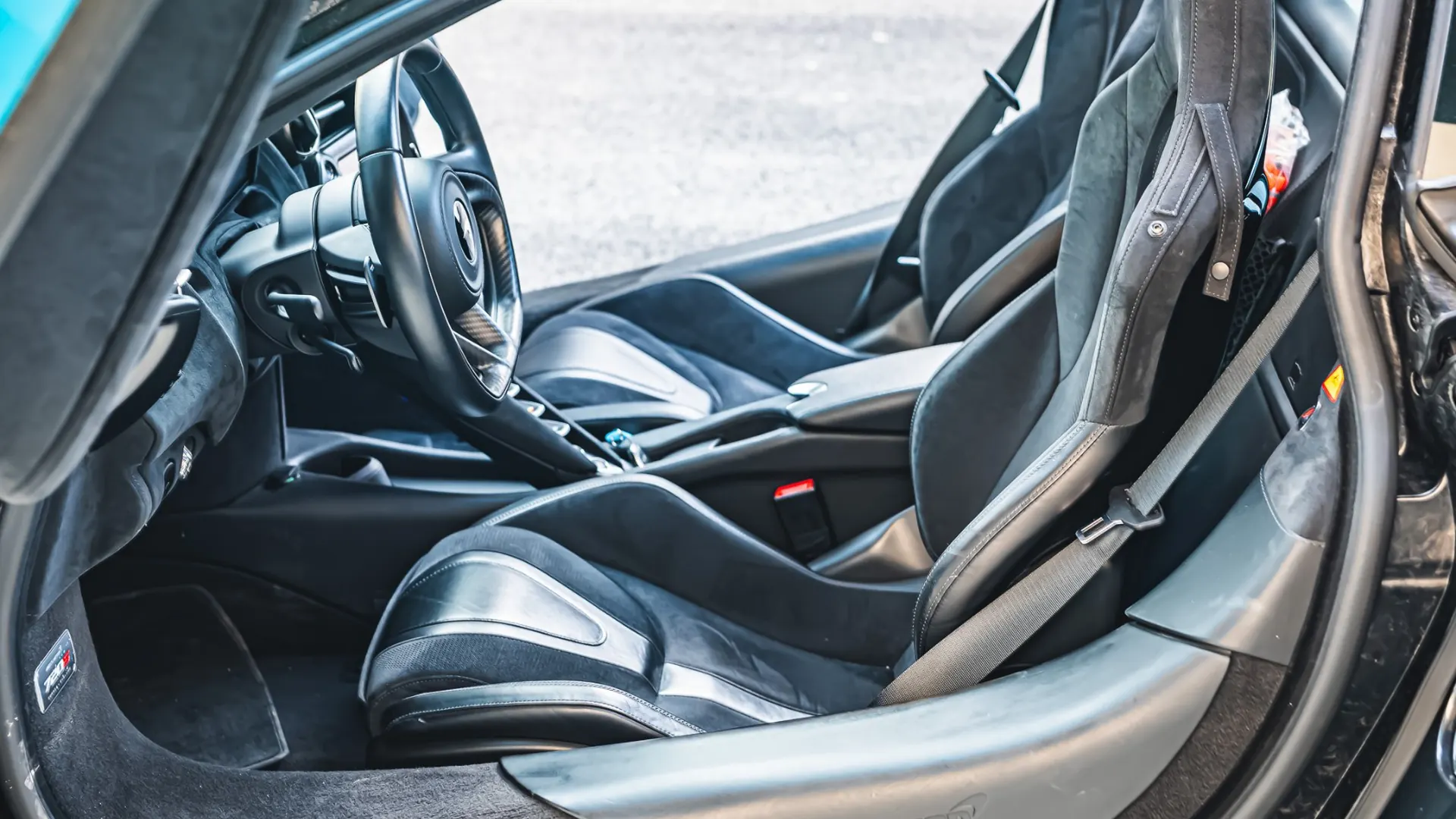 McLaren 720S — photo 20