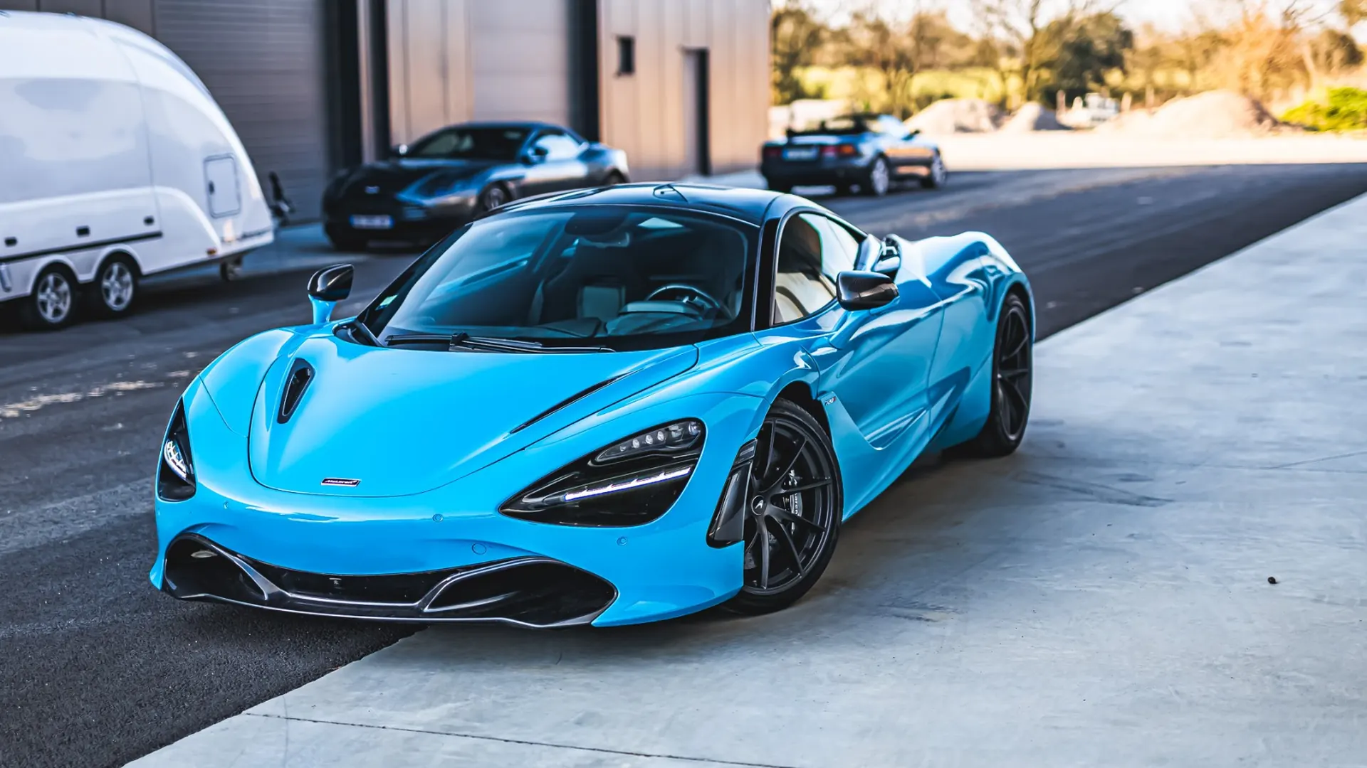 McLaren 720S — photo 2