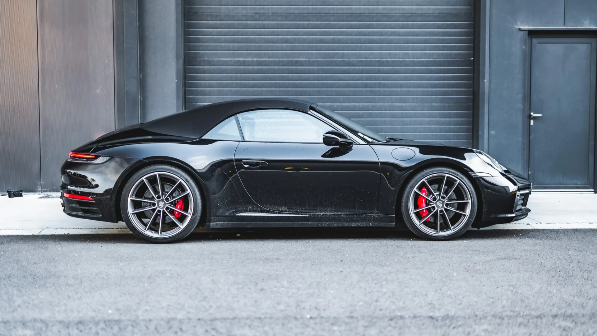 Porsche 992 — photo 9