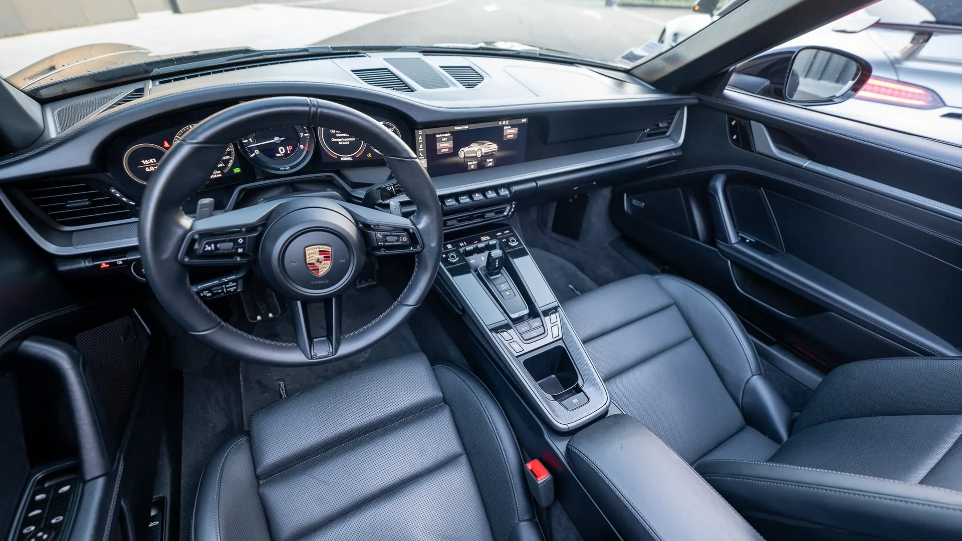 Porsche 992 — photo 3