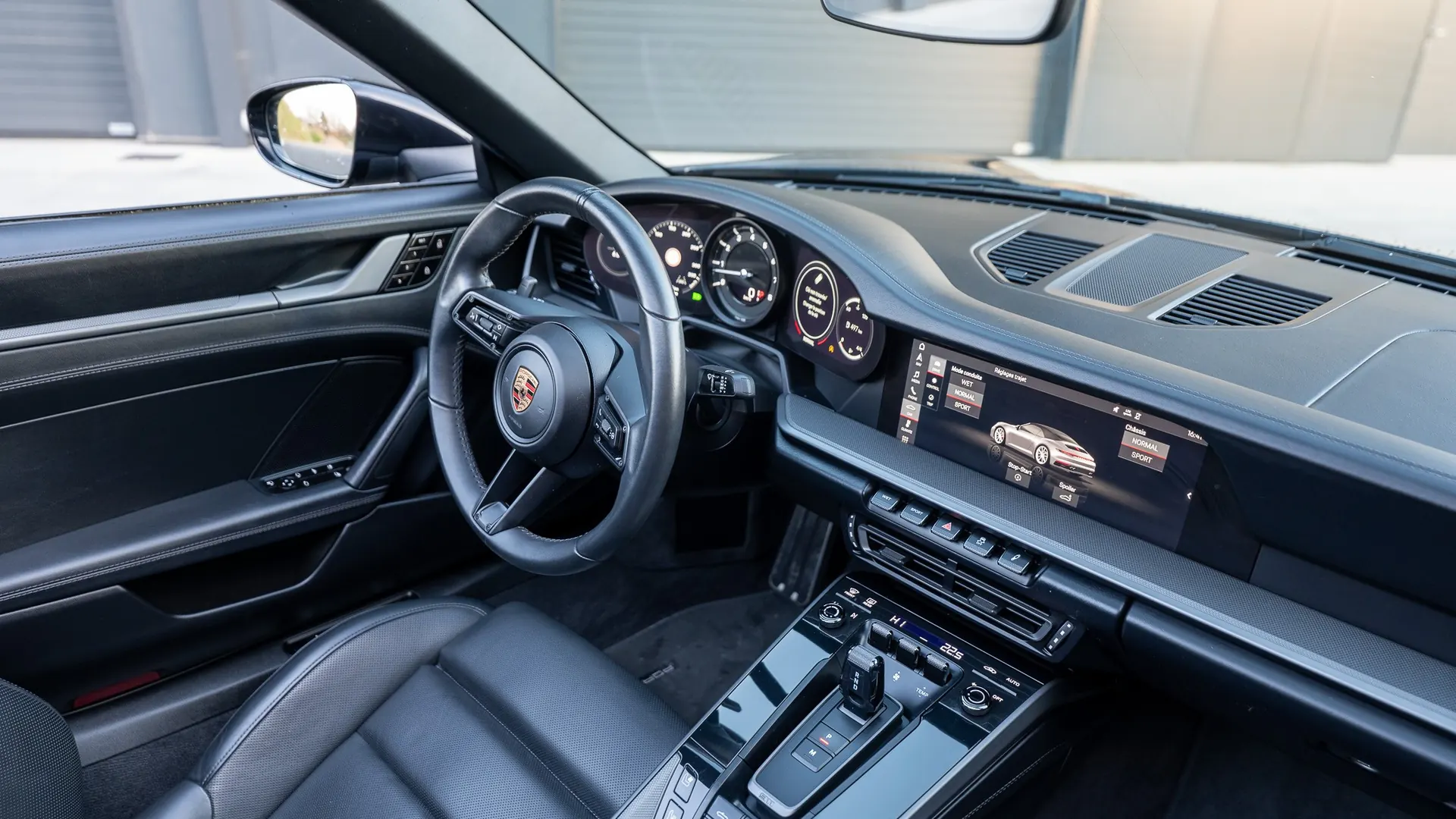 Porsche 992 — photo 2