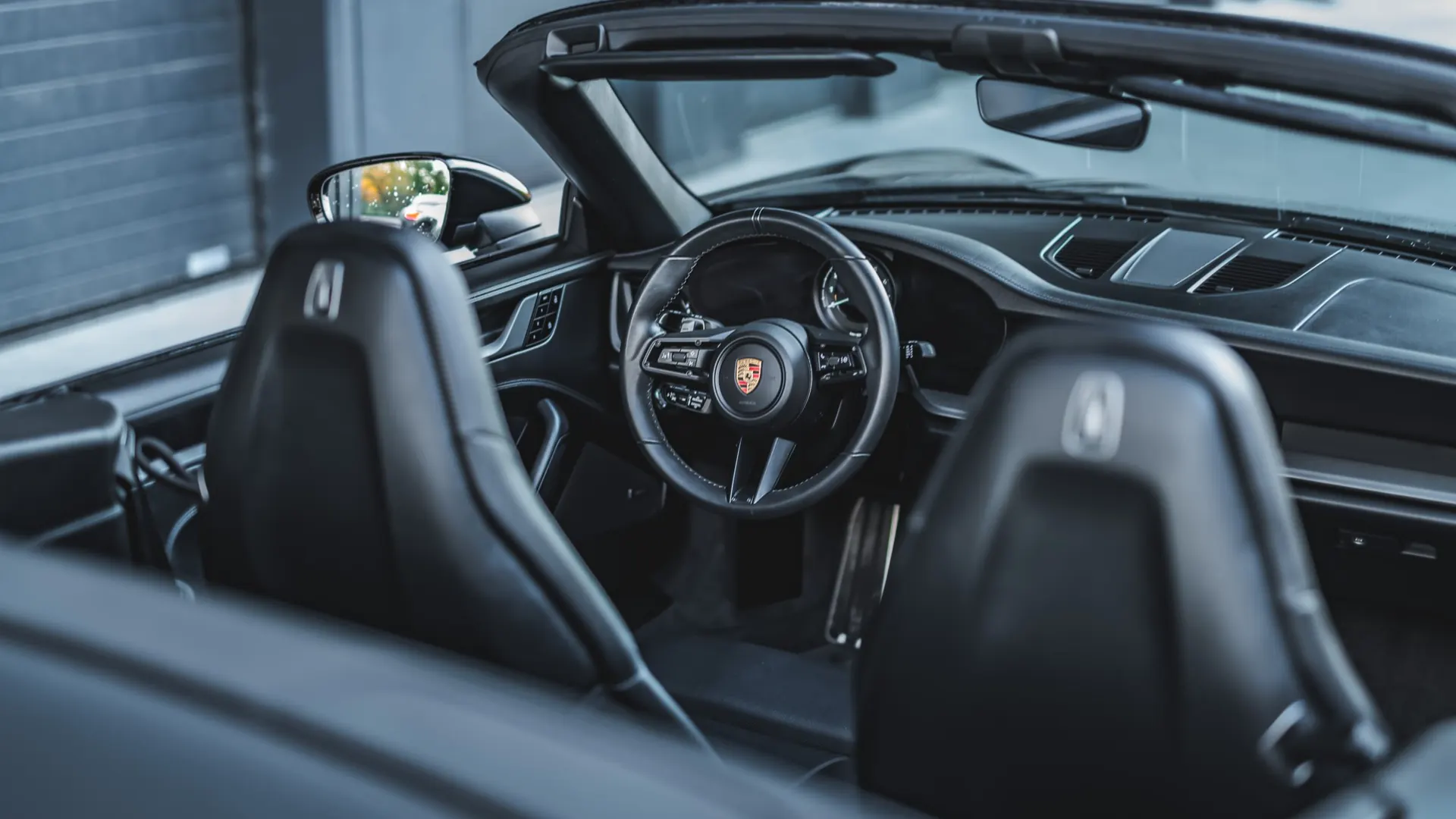 Porsche 992 — photo 12