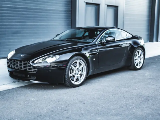 Aston Martin Vantage