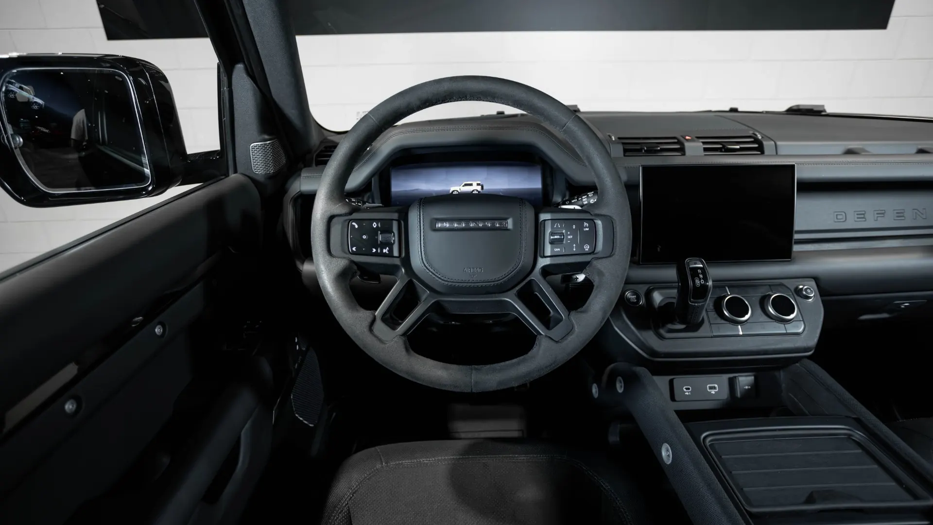 Land Rover Defender — photo 20