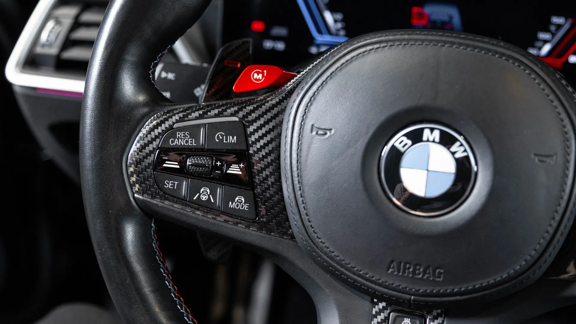 BMW M3 — photo 27