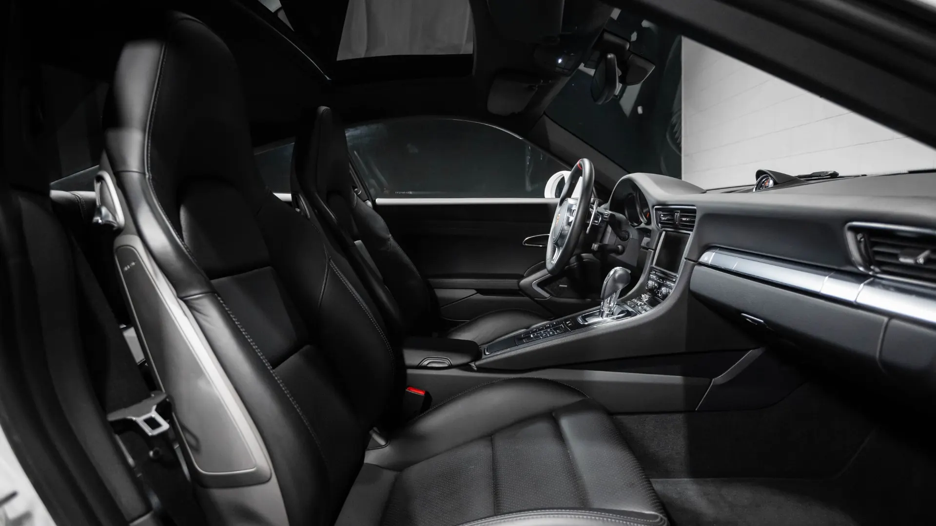Porsche 911 — photo 8