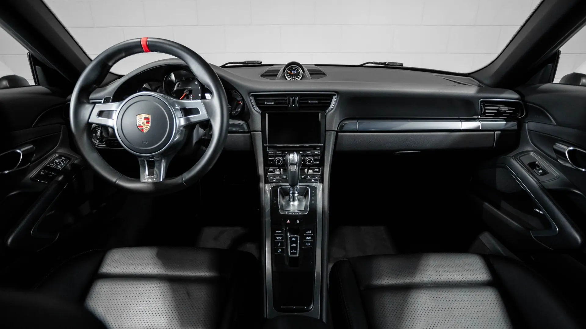 Porsche 911 — photo 7