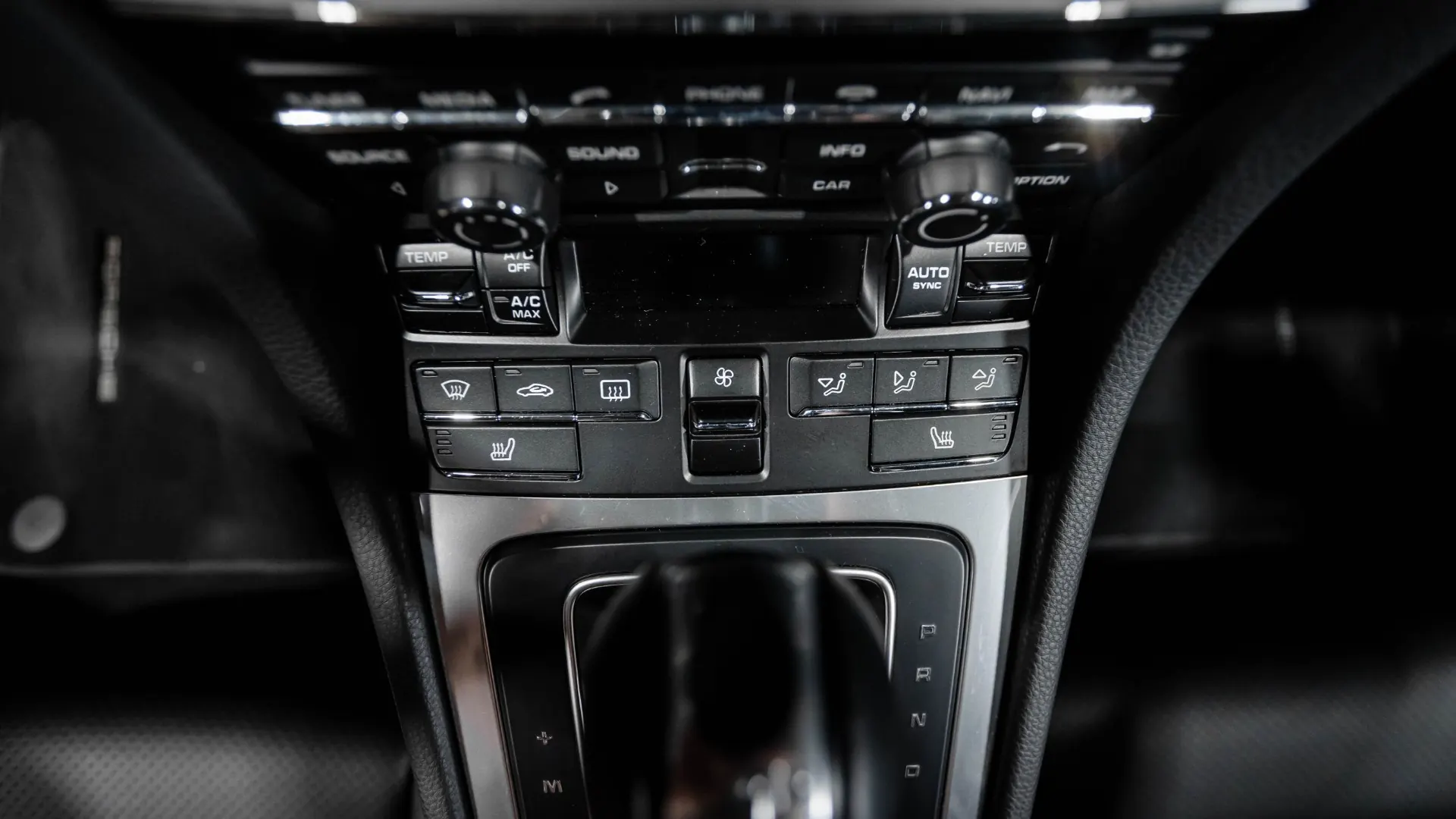 Porsche 911 — photo 23